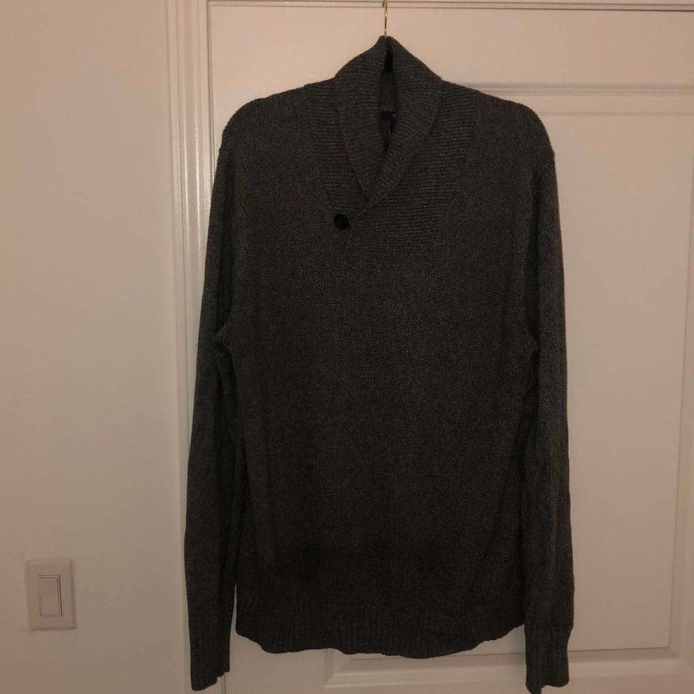 GAP sweater